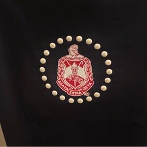 Delta Sigma Theta Pearl and Crest Transfer iron on